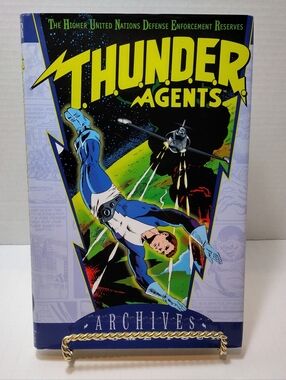 DC THUNDER Agents Archives Vol 4 HC First Printing-DJ (OOP)